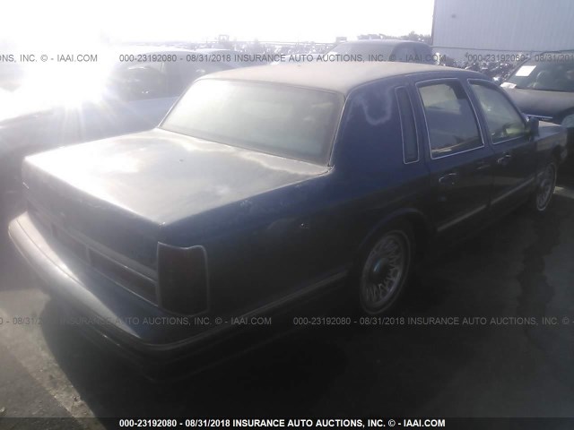 1LNLM81W9SY645460 - 1995 LINCOLN TOWN CAR EXECUTIVE BLUE photo 4