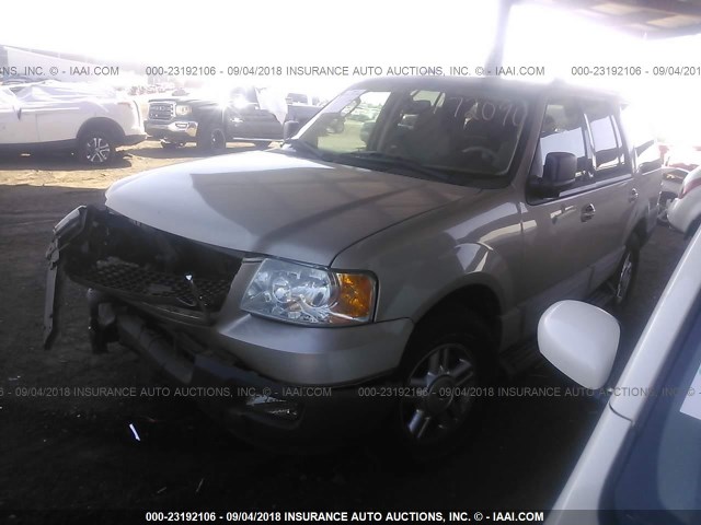 1FMEU15W14LA83693 - 2004 FORD EXPEDITION XLT GOLD photo 2