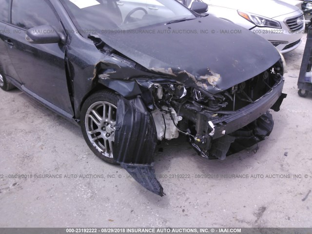 JTKDE167X70157437 - 2007 TOYOTA SCION TC GRAY photo 6