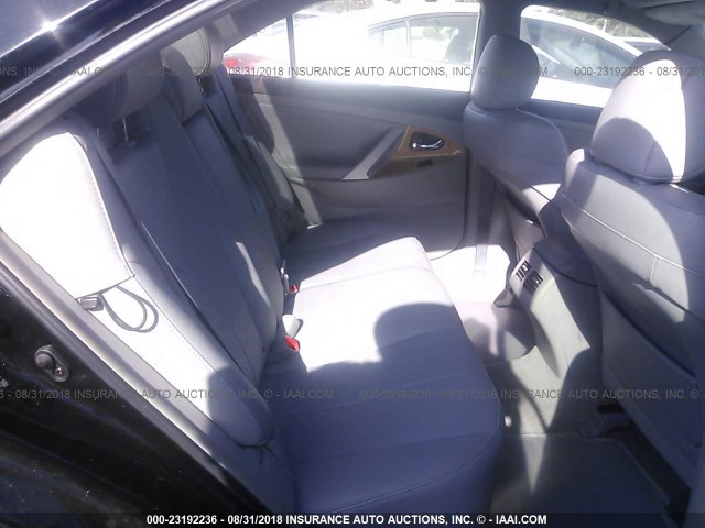 4T1BK46K27U010885 - 2007 TOYOTA CAMRY NEW GENERAT LE/XLE/SE BLACK photo 8