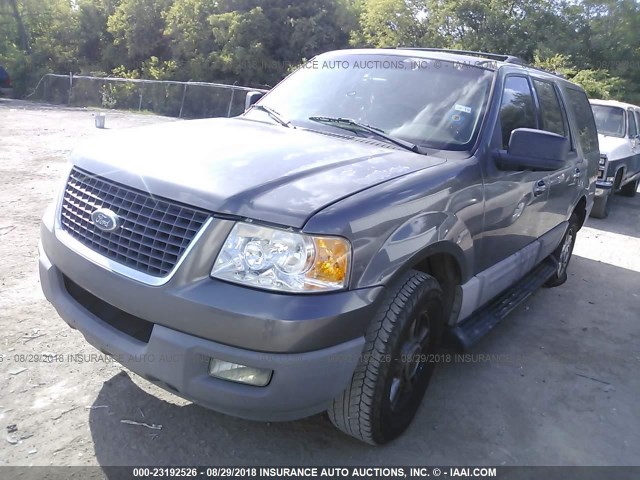 1FMPU15LX3LB56086 - 2003 FORD EXPEDITION XLT GRAY photo 2