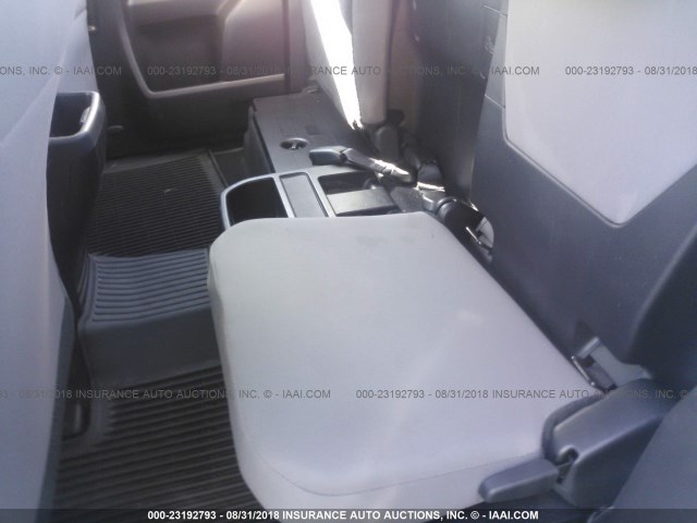 5TFRX5GN5HX082599 - 2017 TOYOTA TACOMA ACCESS CAB/SR/SR5 თეთრი ფოტო 8