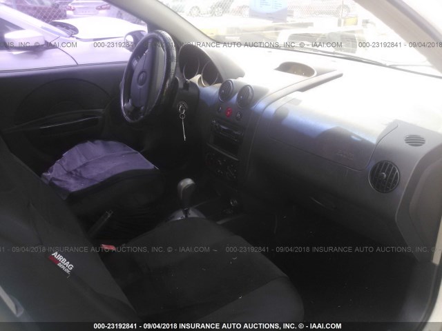 KL1TD66667B755031 - 2007 CHEVROLET AVEO LS WHITE photo 5
