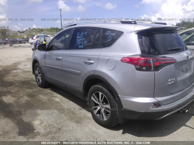 JTMWFREV7JD112922 - 2018 TOYOTA RAV4 ADVENTURE/XLE 银色 照片 3