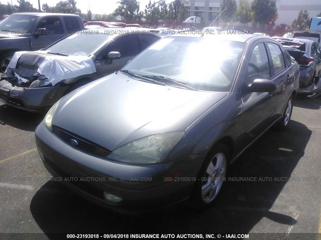 1FAHP38Z63W317534 - 2003 FORD FOCUS ZTS GRAY photo 2