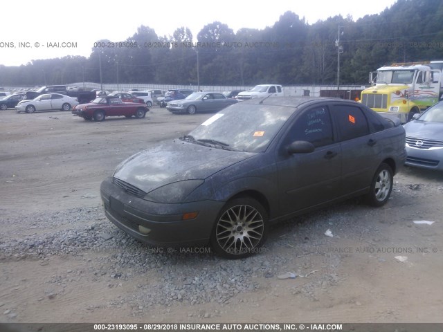 1FAFP38Z84W144074 - 2004 FORD FOCUS ZTS GRAY photo 2