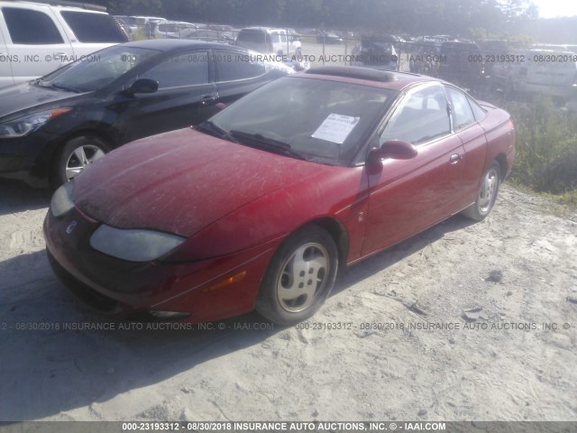 1G8ZR12722Z184492 - 2002 SATURN SC2 RED photo 2