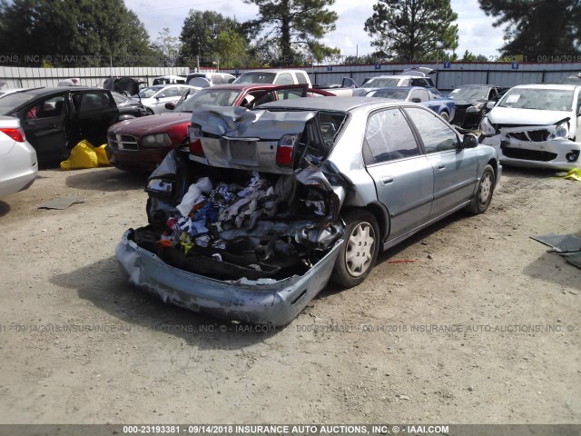 1HGCD5632TA178444 - 1996 HONDA ACCORD LX/EX BLUE photo 4