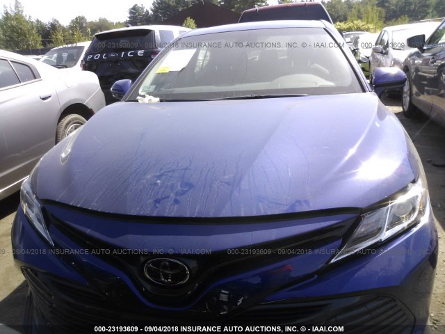 JTNB11HK0J3027163 - 2018 TOYOTA CAMRY L/LE/XLE/SE/XSE BLUE photo 6