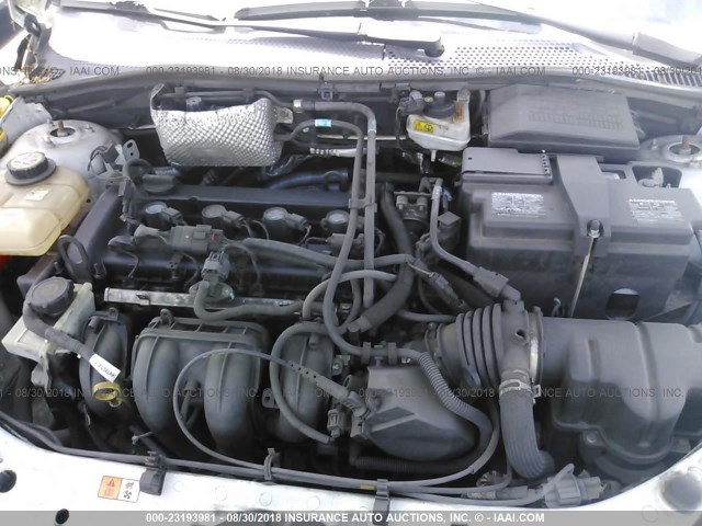 1FAFP34NX7W106773 - 2007 FORD FOCUS ZX4/S/SE/SES 白色 照片 10