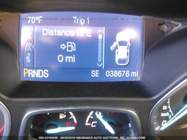 1FMCU0G73GUA30046 - 2016 FORD ESCAPE SE WHITE photo 7