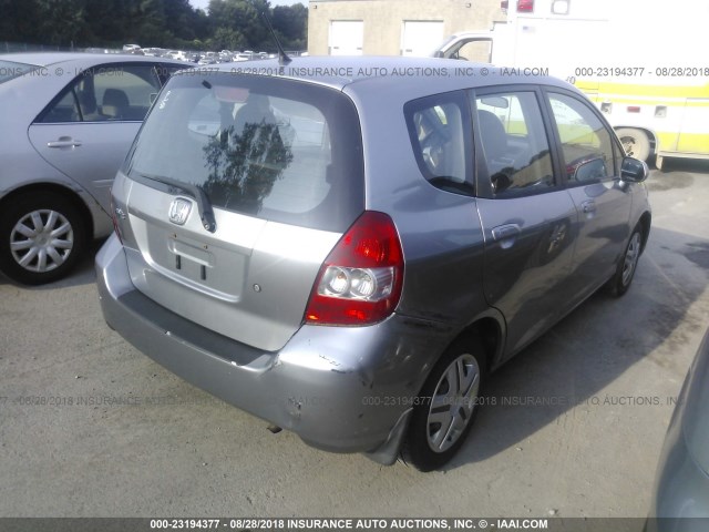 JHMGD38478S044796 - 2008 HONDA FIT ნაცრისფერი ფოტო 4