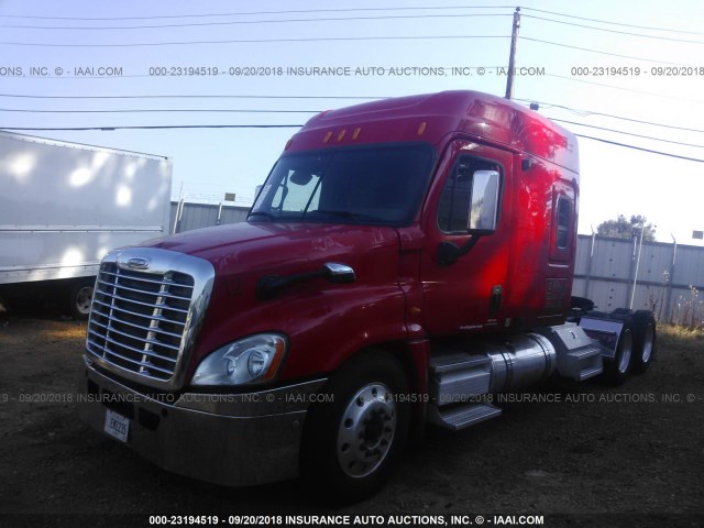 1FUJGLDRX9LAL2844 - 2009 FREIGHTLINER CASCADIA 125  RED photo 2