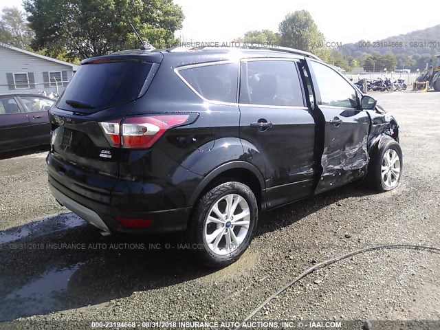 1FMCU9HD3JUA07964 - 2018 FORD ESCAPE SEL BLACK photo 4