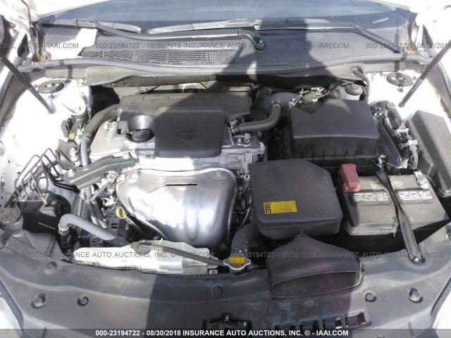 4T4BF1FK5FR480867 - 2015 TOYOTA CAMRY LE/XLE/SE/XSE 白色 照片 10