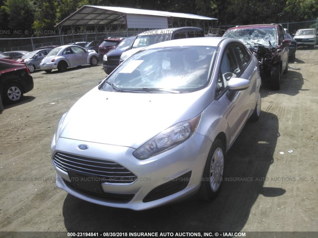 3FADP4AJ6FM141095 - 2015 FORD FIESTA S SILVER photo 2