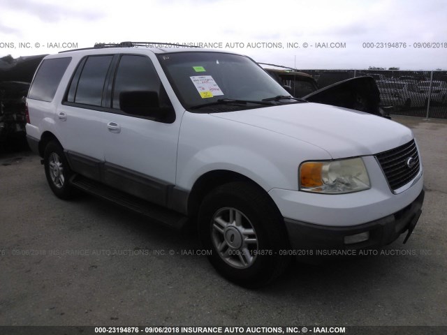 1FMRU15W84LB52462 - 2004 FORD EXPEDITION XLT WHITE photo 1