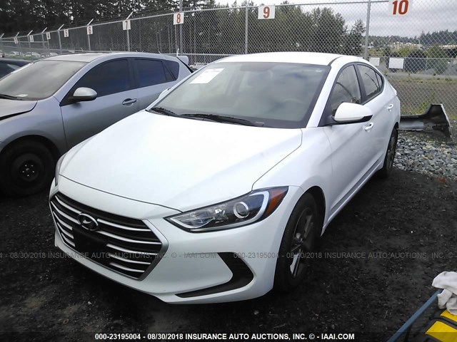 5NPD84LFXHH033166 - 2017 HYUNDAI ELANTRA SE/VALUE/LIMITED WHITE photo 2