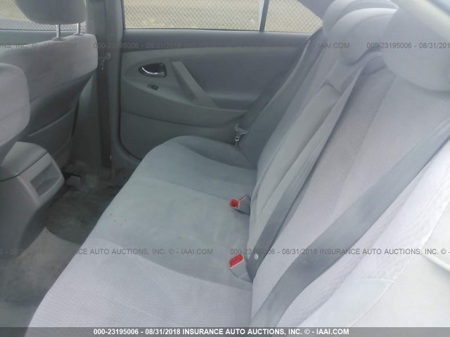 4T1BF3EK7AU008072 - 2010 TOYOTA CAMRY SE/LE/XLE SILVER photo 8