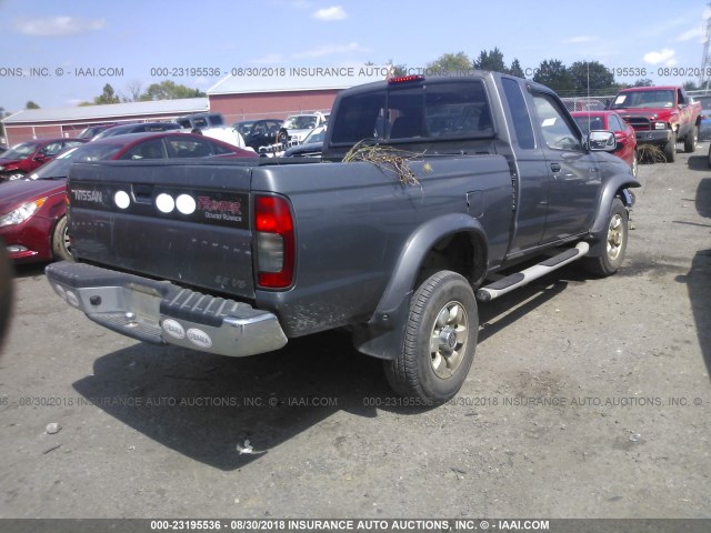 1N6ED26TXYC308372 - 2000 NISSAN FRONTIER KING CAB XE/KING CAB SE GRAY photo 4