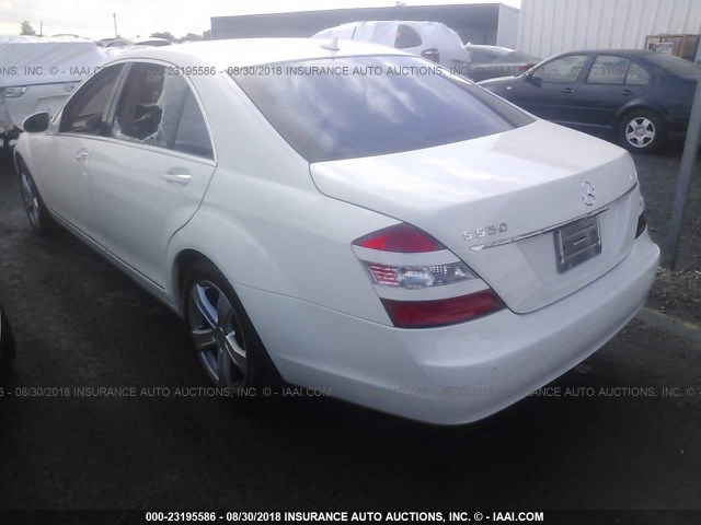 WDDNG86X29A242256 - 2009 MERCEDES-BENZ S 550 4MATIC WHITE photo 3