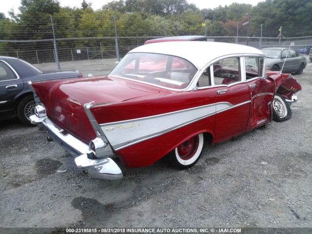 VC57B23 - 1957 CHEVROLET BEL AIR RED photo 4