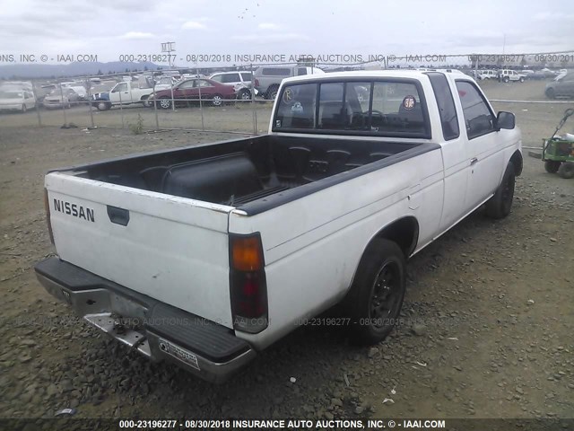 1N6SD16S8NC375486 - 1992 NISSAN TRUCK KING CAB WHITE photo 4