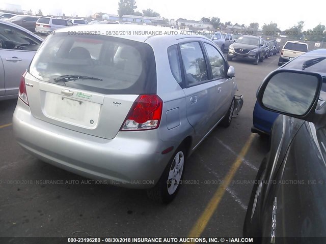 KL1TD62605B385567 - 2005 CHEVROLET AVEO LS SILVER photo 4