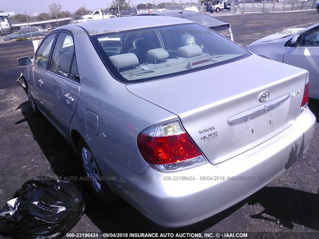 4T1BE32K86U641534 - 2006 TOYOTA CAMRY LE/XLE/SE Күміс фото 3