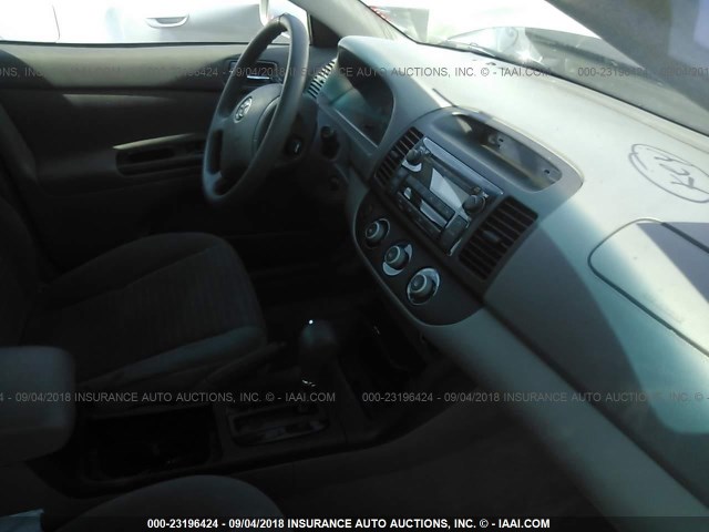 4T1BE32K86U641534 - 2006 TOYOTA CAMRY LE/XLE/SE Күміс фото 5