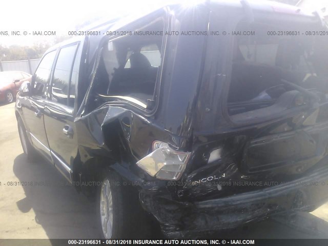 5LMJJ2H54BEJ05555 - 2011 LINCOLN NAVIGATOR BLACK photo 3