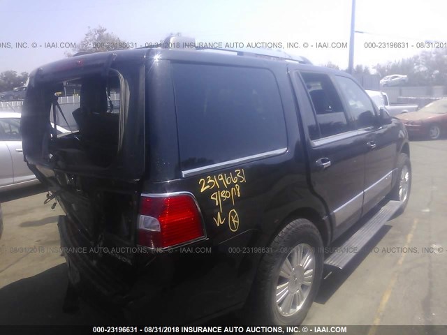 5LMJJ2H54BEJ05555 - 2011 LINCOLN NAVIGATOR BLACK photo 4