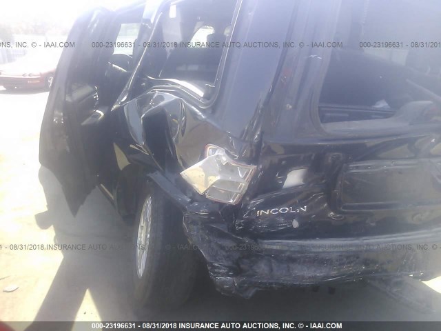 5LMJJ2H54BEJ05555 - 2011 LINCOLN NAVIGATOR BLACK photo 6