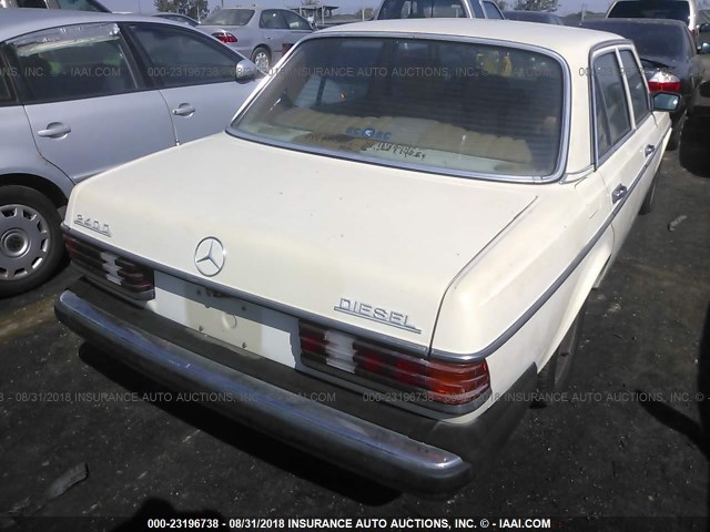 WDBAB23A4DB402188 - 1983 MERCEDES-BENZ 240 D CREAM photo 4