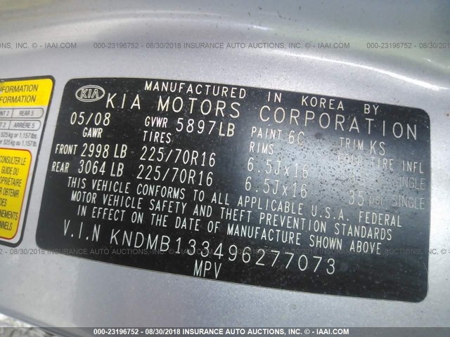 KNDMB133496277073 - 2009 KIA SEDONA SILVER photo 9