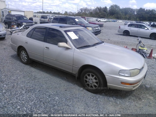 4T1SK13EXPU245144 - 1993 TOYOTA CAMRY XLE GOLD photo 1