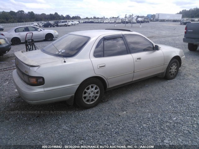 4T1SK13EXPU245144 - 1993 TOYOTA CAMRY XLE GOLD photo 4