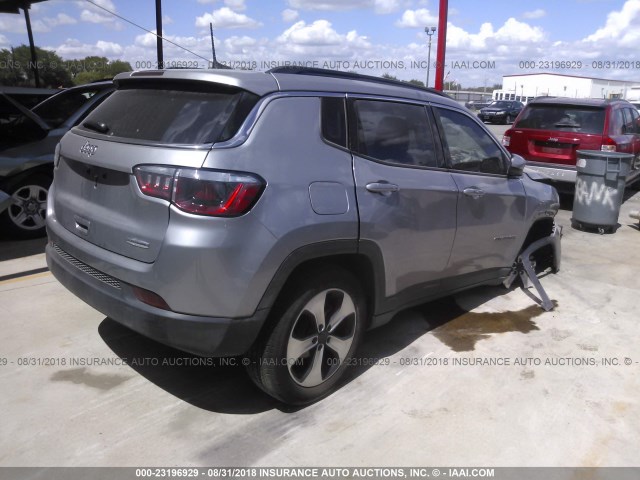 3C4NJCBB8JT233275 - 2018 JEEP COMPASS LATITUDE 银色 照片 4