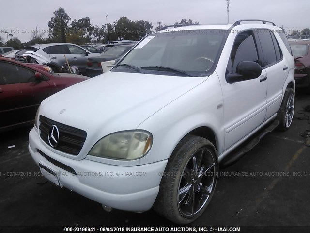 4JGAB72E4XA097560 - 1999 MERCEDES-BENZ ML 430 白色 照片 2