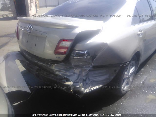 4T1BK46KX7U526069 - 2007 TOYOTA CAMRY NEW GENERAT LE/XLE/SE GOLD photo 6