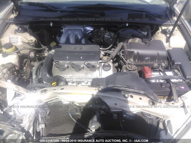 4T1BF30K62U022991 - 2002 TOYOTA CAMRY LE/XLE/SE 金色 照片 10