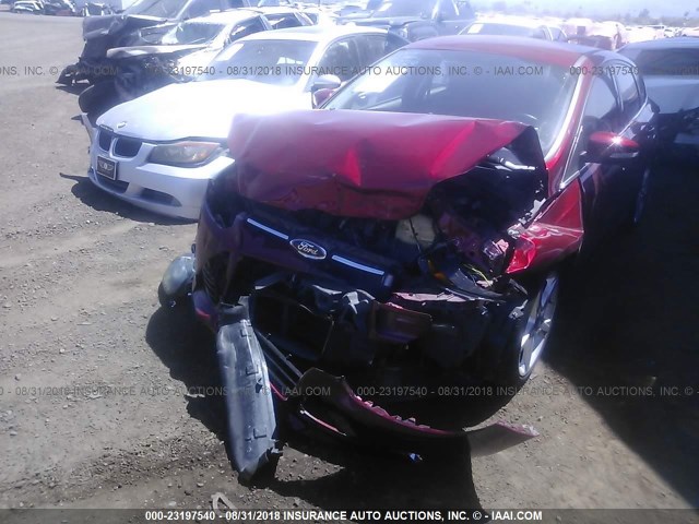 1FADP3N29EL413992 - 2014 FORD FOCUS TITANIUM RED photo 6