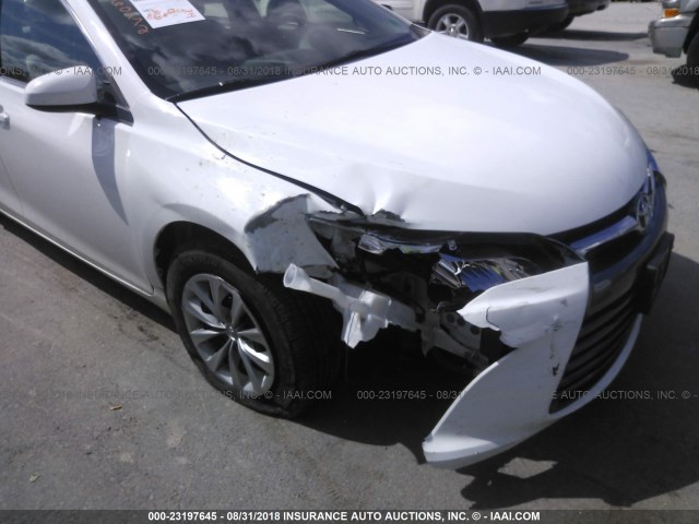 4T1BF1FK9FU495012 - 2015 TOYOTA CAMRY LE/XLE/SE/XSE 白色 照片 6