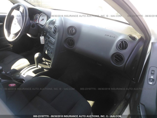 2G2WP552481128078 - 2008 PONTIAC GRAND PRIX WHITE photo 5