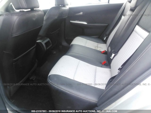 4T1BF1FK9DU227770 - 2013 TOYOTA CAMRY L/SE/LE/XLE Gümüş foto 8