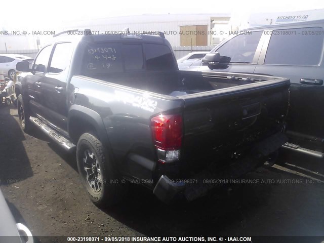 3TMCZ5AN8GM013094 - 2016 TOYOTA TACOMA DBL CAB/SR/SR5/TRD SPT/OR GRAY photo 3