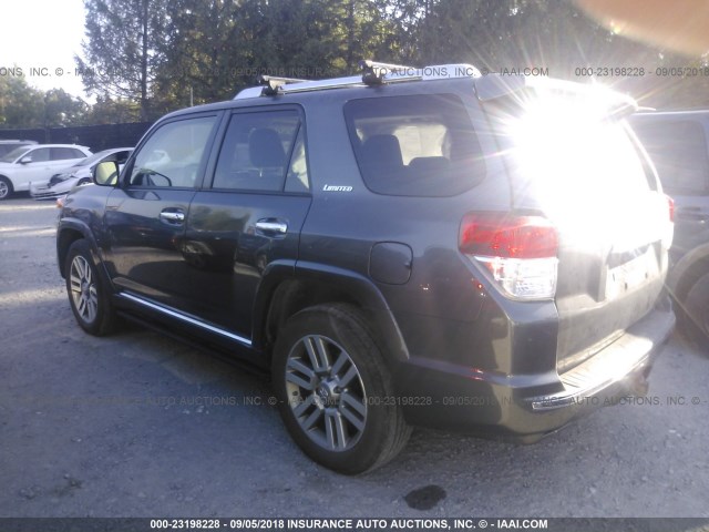 JTEBU5JR4C5080428 - 2012 TOYOTA 4RUNNER SR5/LIMITED/TRAIL GRAY photo 3