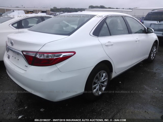 4T1BF1FKXGU169124 - 2016 TOYOTA CAMRY LE/XLE/SE/XSE 白色 照片 4