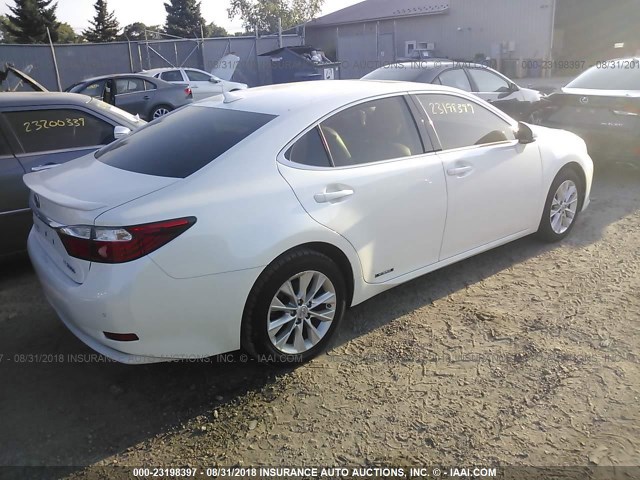 JTHBW1GG1E2055714 - 2014 LEXUS ES 300H WHITE photo 4