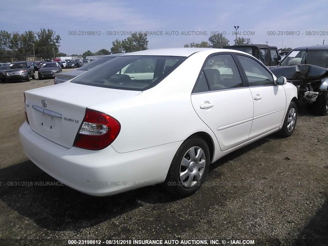 4T1BE32K32U108825 - 2002 TOYOTA CAMRY LE/XLE/SE Ақ фото 4
